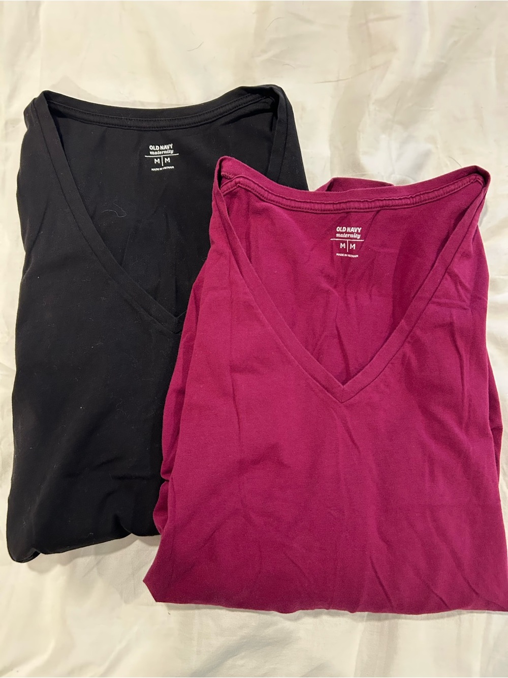 Old Navy Women’s long Sleeve V-Neck Tee - Black & Berry